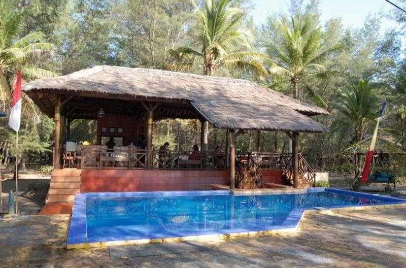 Gazebo Meno Hotel Гили Мено Екстериор снимка