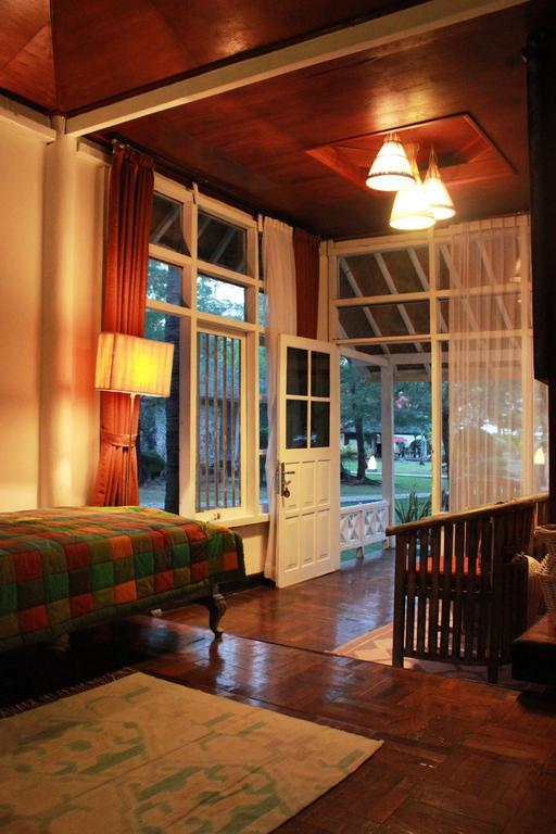 Gazebo Meno Hotel Гили Мено Стая снимка