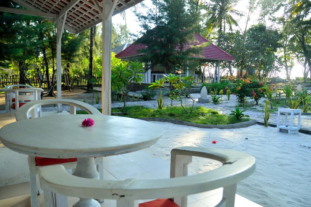 Gazebo Meno Hotel Гили Мено Екстериор снимка